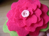 yoonie-at-home Felt Peony